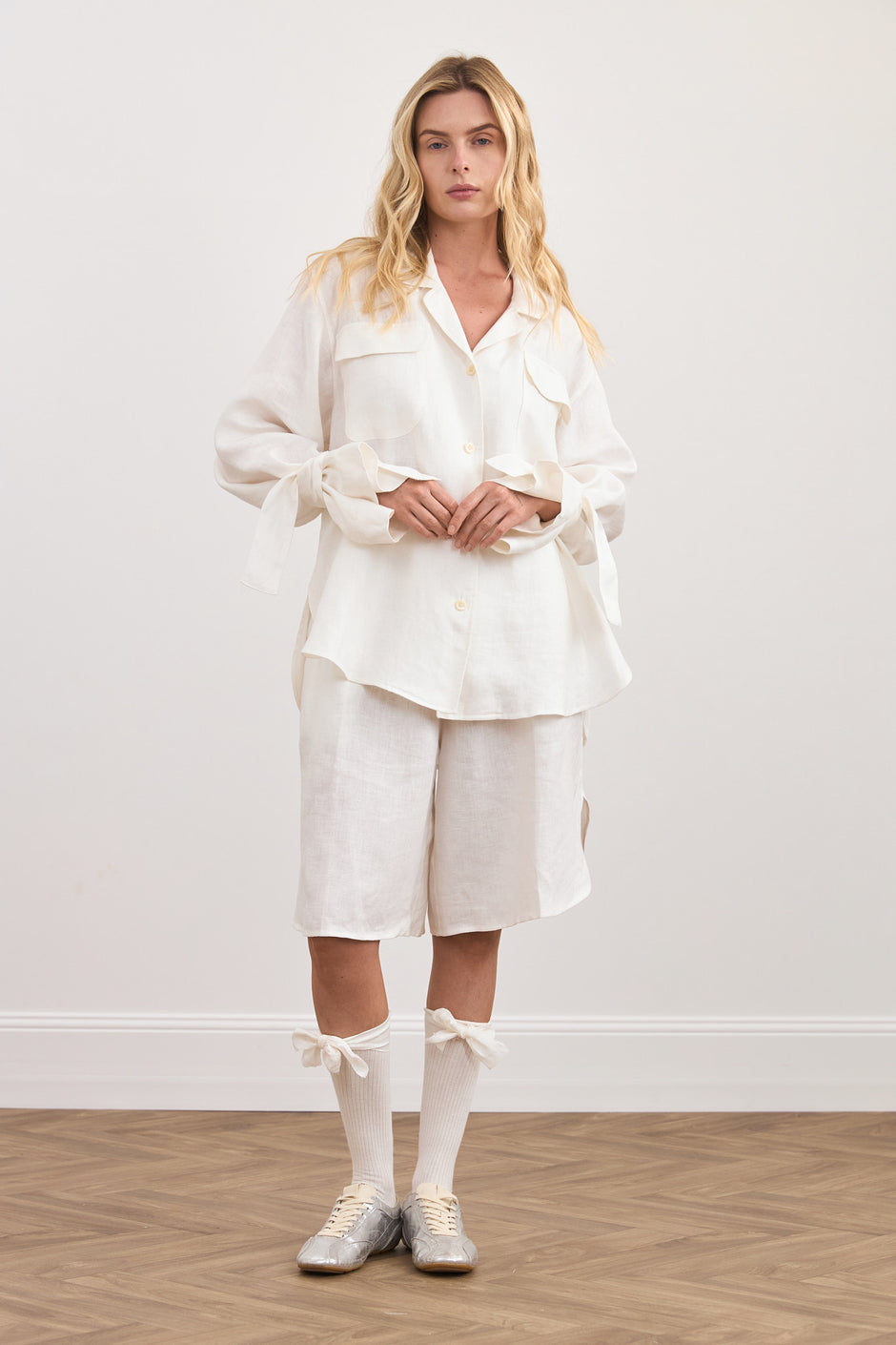 Linen wide-leg shorts