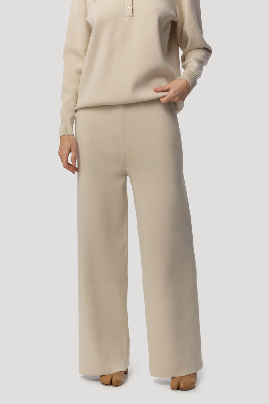 Straight leg knit trousers