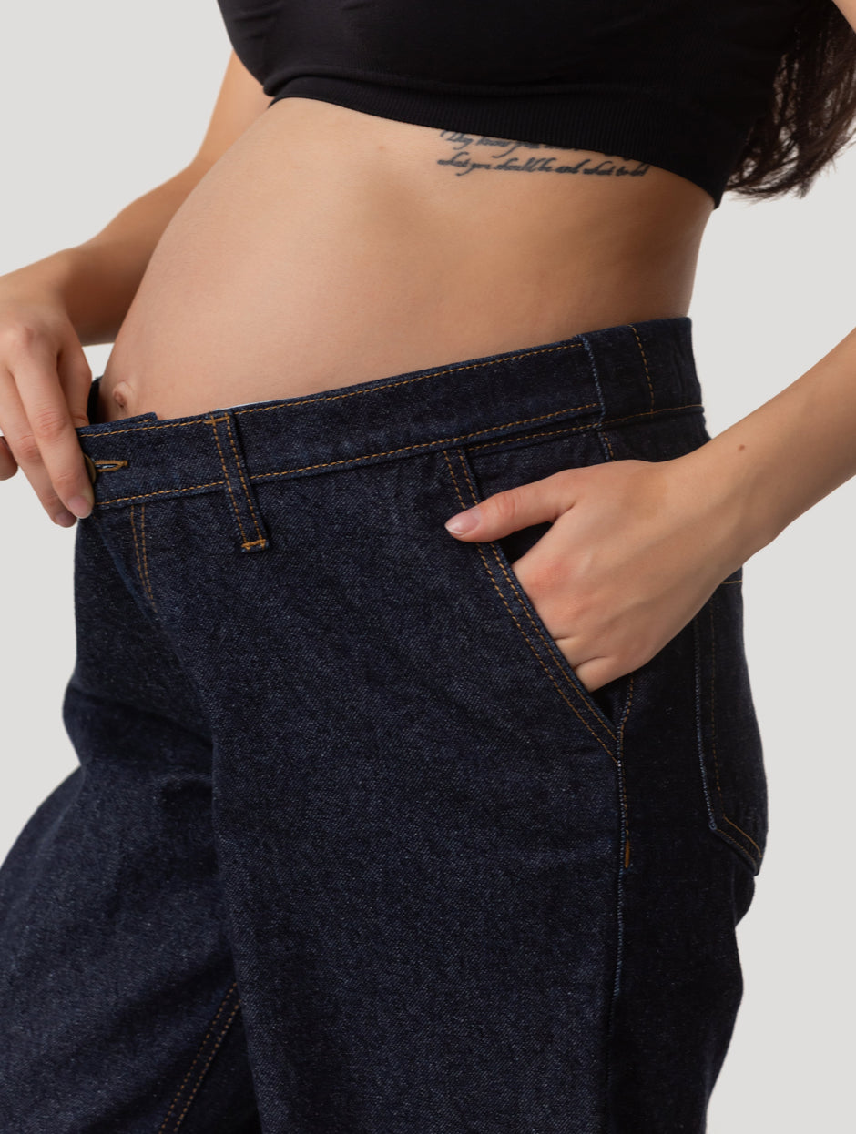 Adjustable fit indigo jeans