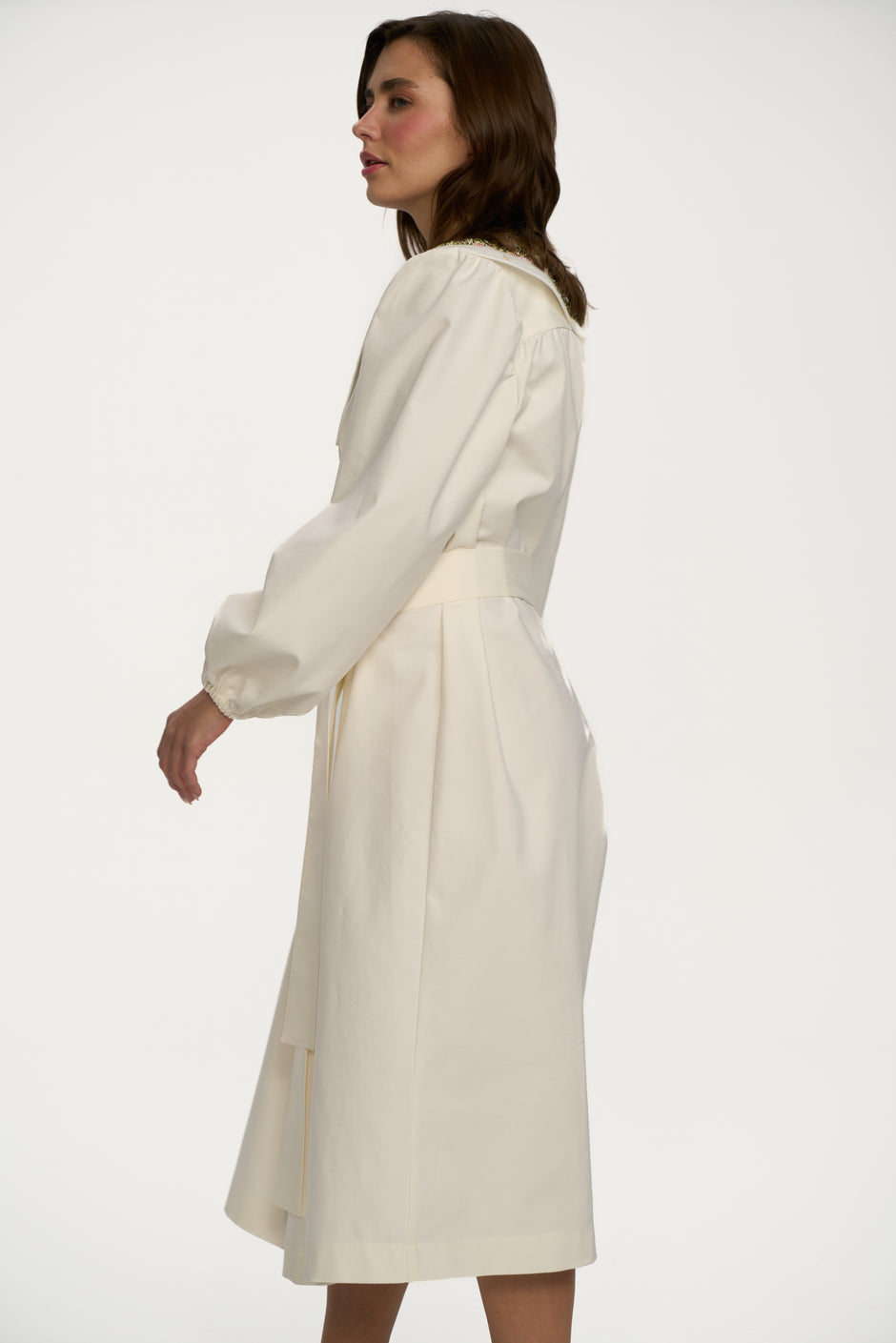 Ice cream white belted cotton dress with long sleeves and clean side  placket on model – Inner Tiger