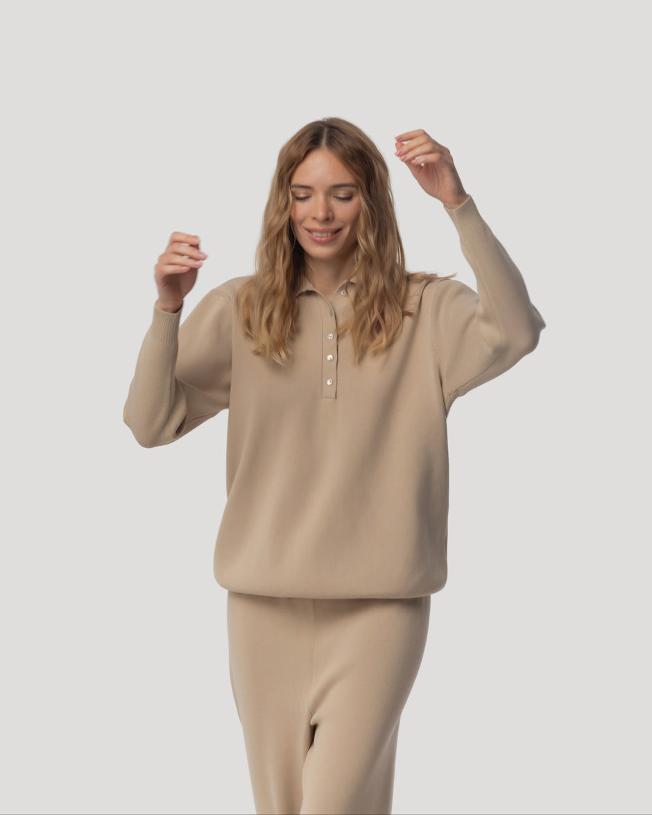 Comfort fit polo sweater